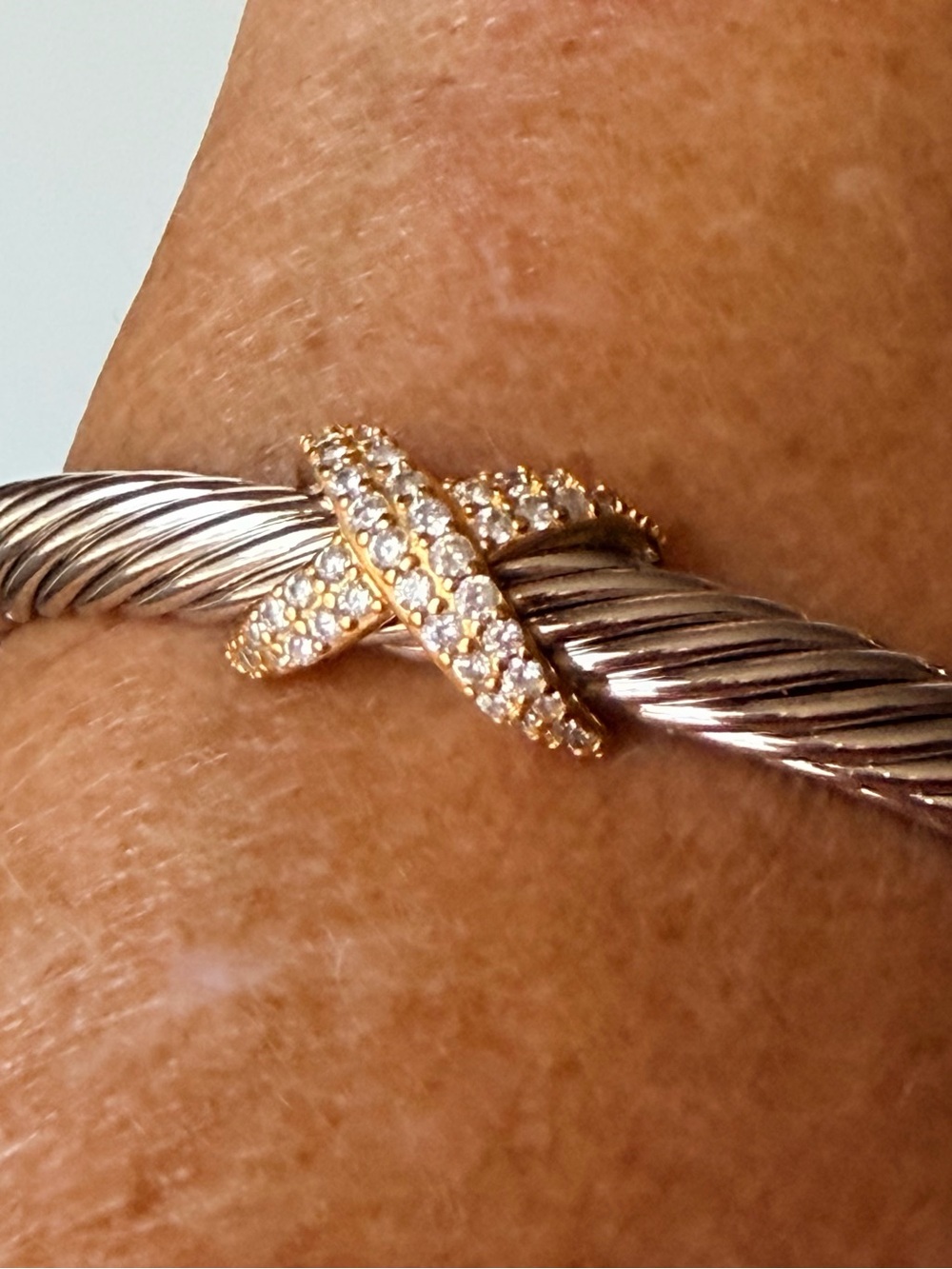 David Yurman Two-Tone Cable Bracelet 925 585 with Diamond Pavé X Collection